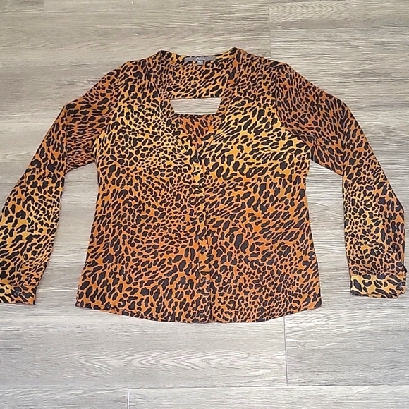 Leopard Print Long Sleeve Women's Top - Picture 1 of 7